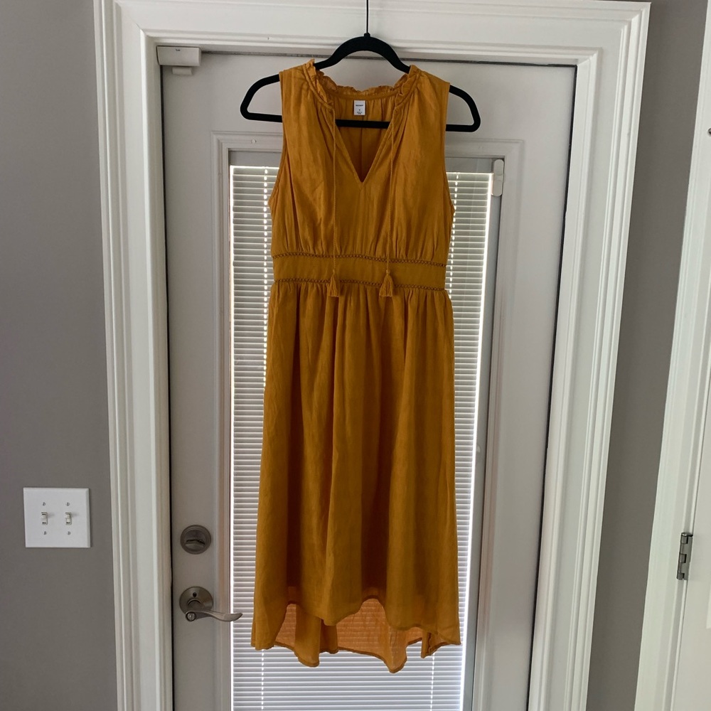 Gold sleeveless dress